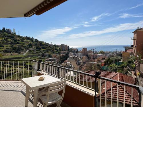 Appartamento vista mare, Sanremo