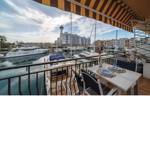 Appartement avec vue sur le canal - WeHostYou