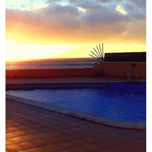 Appartement Lona, El Cieno mit Pool direkt am Meer