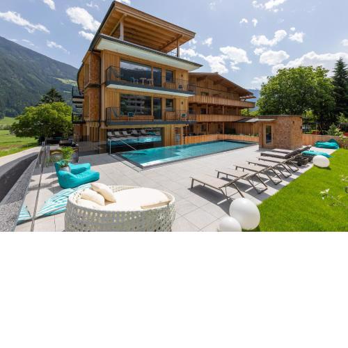 Appartement Zillertal Klee mit Restaurant KleemenTine