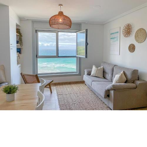 Apt ILUKA Nuevo con vistas al mar