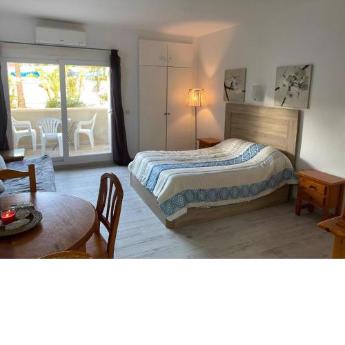 Apt In Benal Beach Resort, Wifi, 100m From Beach