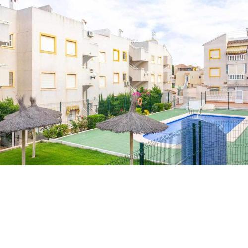 Apto con piscina Playa La Mata