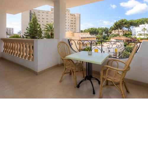 Apto con Terraza 2
