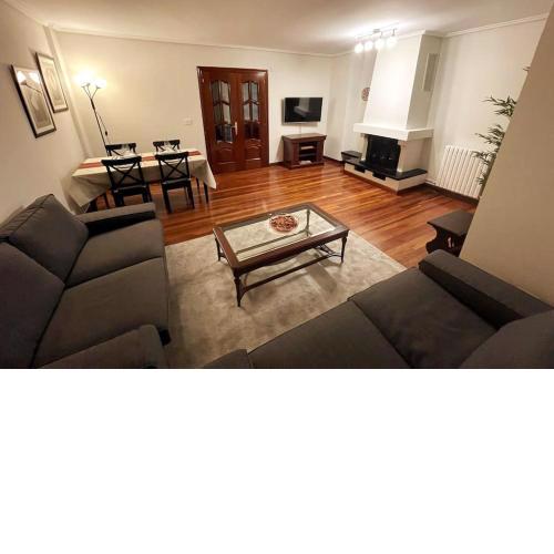 Apto Dúplex, 122 m2, Wifi 1GB, centro Mundaka