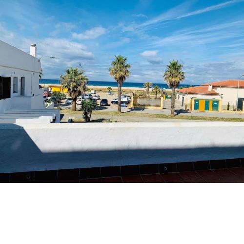 Apto En 1º linea de playa con piscina