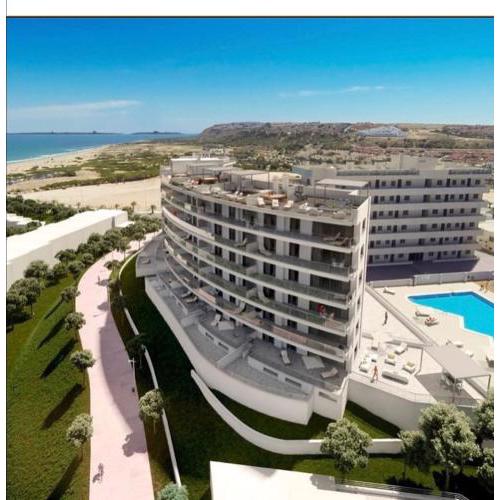 Apto. frente al mar con excelentes vistas-piscina
