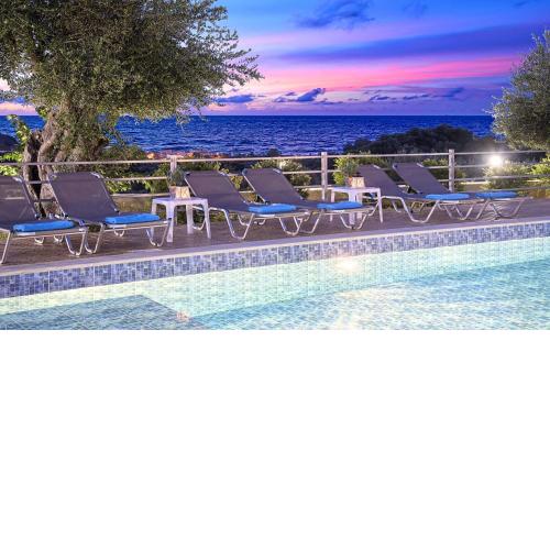 Aqua Blue Villas with Heated Pool
