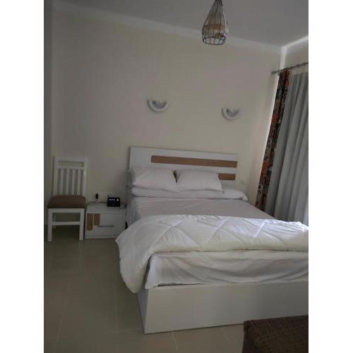 Aqua marine - Comfort vacation home with pool & garden view