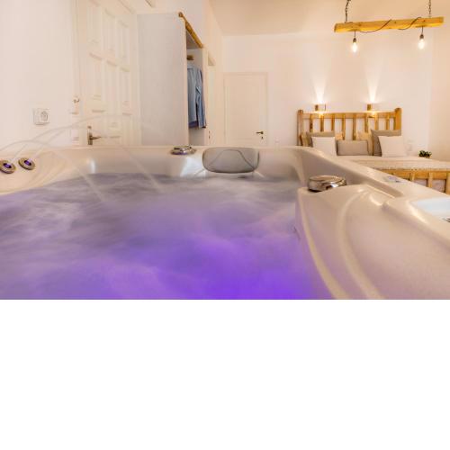 Aqua Naxos Apartments & Suites