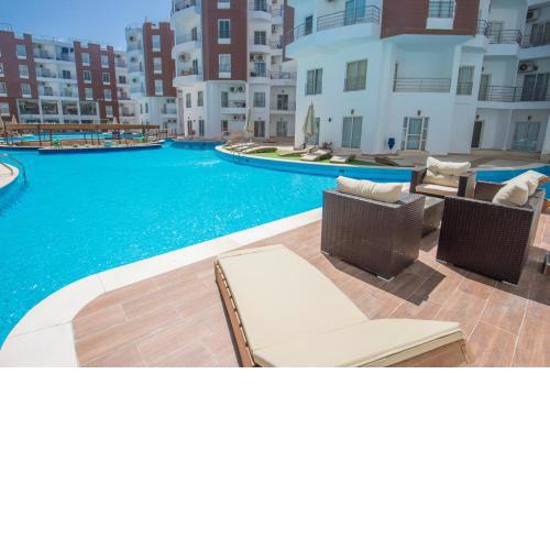 Aqua Palms Swim-Up Apartment
