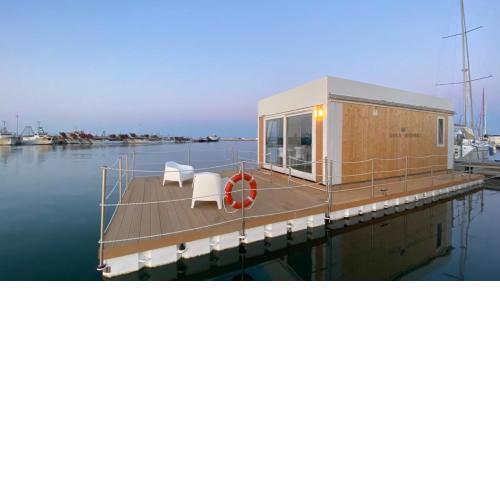 AQUA RESORT GIULIANOVA - Houseboat Experience