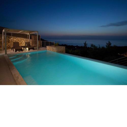 Aqua Terra Theo 3 Bed Superior