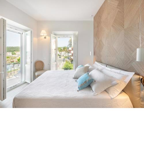 AQUAMADRE Suites