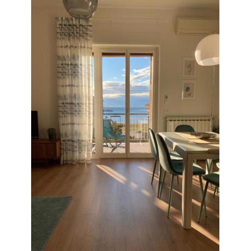 Aquamarine Apartment
