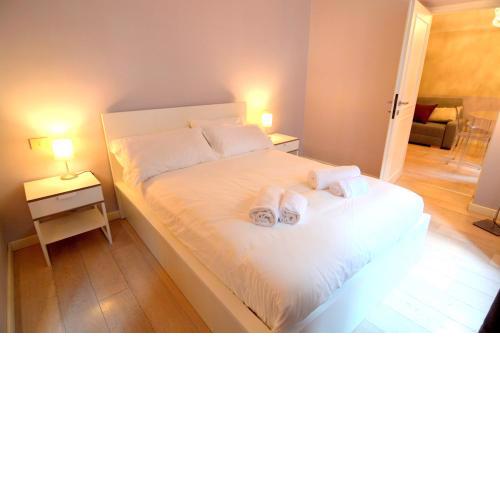 Ara Pacis Luxury Apartments by CapriRooms