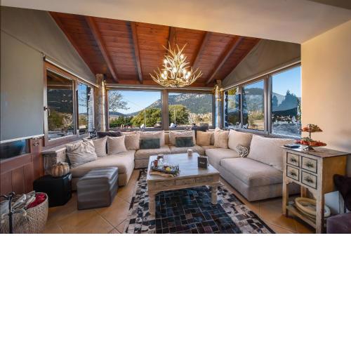 Arachova Mountain Villa