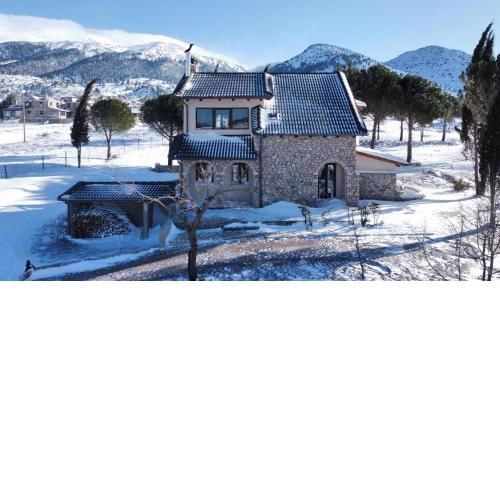 Arachova "Villa Dianne"