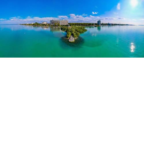 Aranypart Club218 Beatrix Wellness Apartman