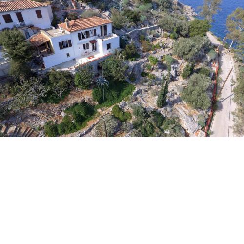 Arbeli house