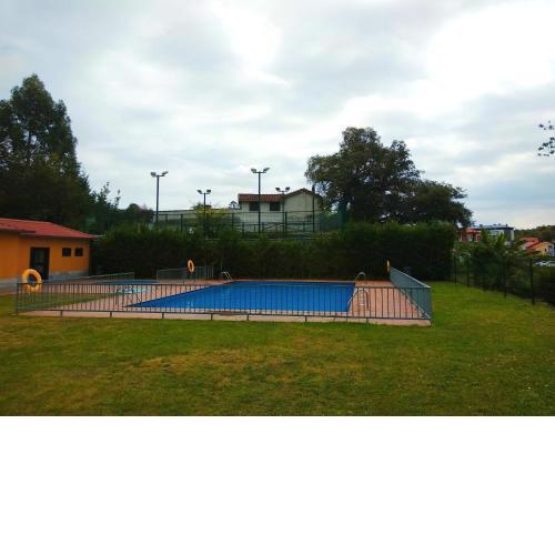 Arbidel, apartamento con piscina en Llanes