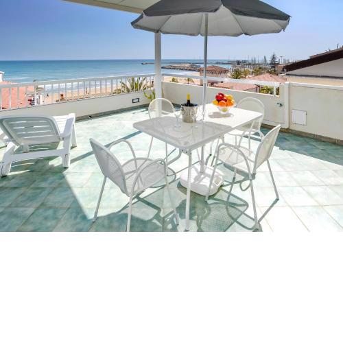 Archimede, appartamento con vista in centro a Marina di Ragusa