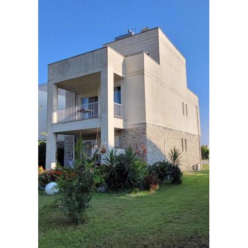Architect's house with spacious veranda in Antalya, Belek