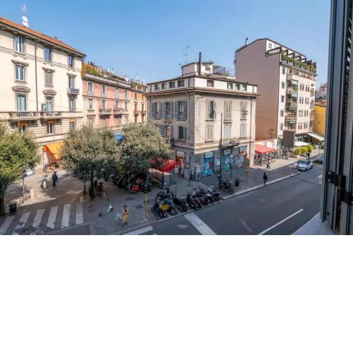 Arco della Pace - Canonica 81
