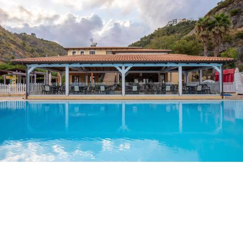 Arcomagno Beach Resort