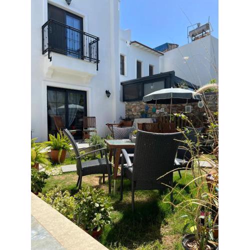 Arden's House