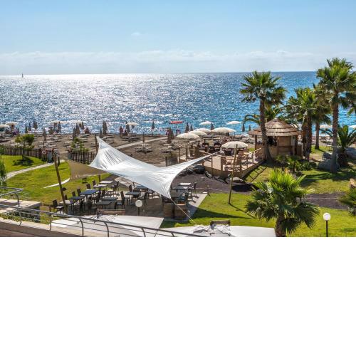 Aregai Marina Hotel & Residence