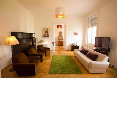 Arena Apartment