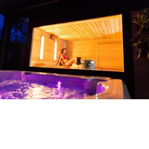 Arena Deluxe & Spa