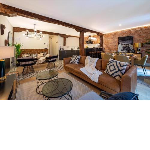 Arenal AC by Staynnapartments