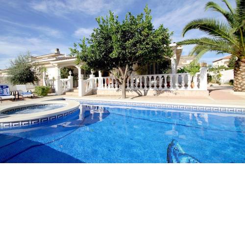 ARENDA Pino Alto Villa Lemon