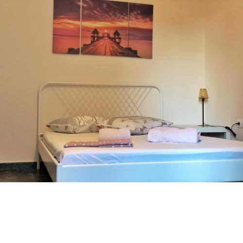 Argo apartment 15min from the airport, 1min from the beach