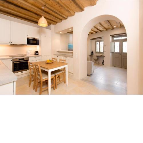 Ariadne's Kastro Boutique Apartment