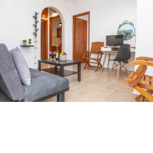 Ariadni s Central flat