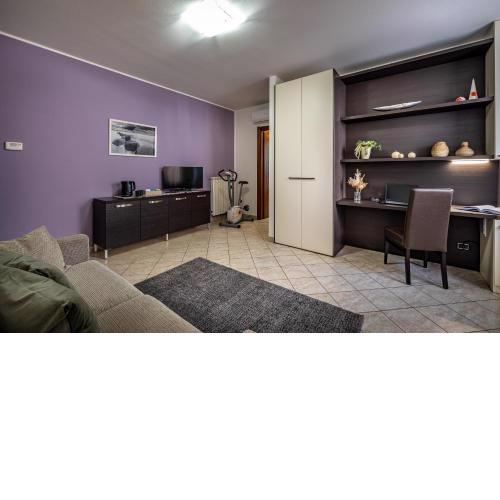 Arianna Apartment