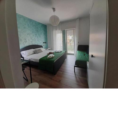 ARIEL ROOMS