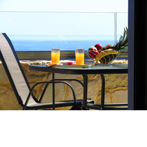 Aristos Apartments & Suites