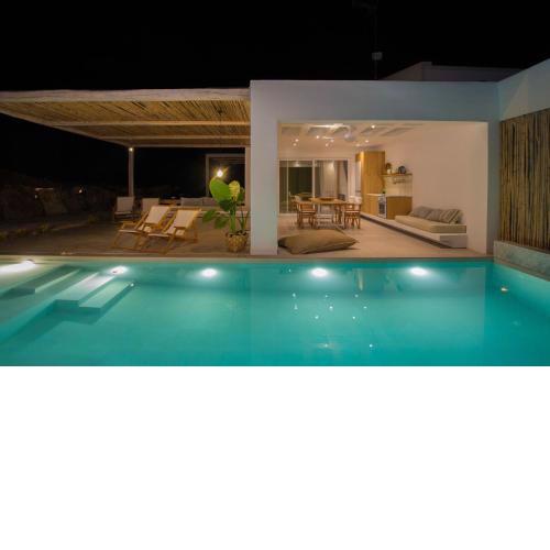 Aristotelia Gi - Private Villas