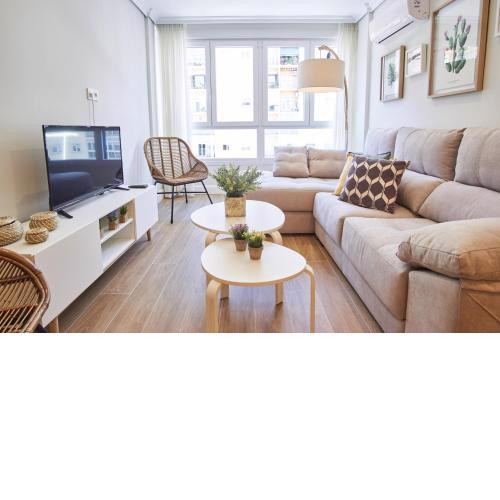 Arjona Riverside Central Deluxe by Valcambre