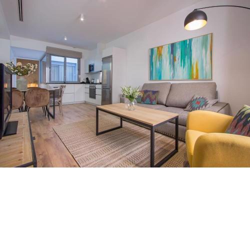 Armenta Deluxe Suite by Valcambre