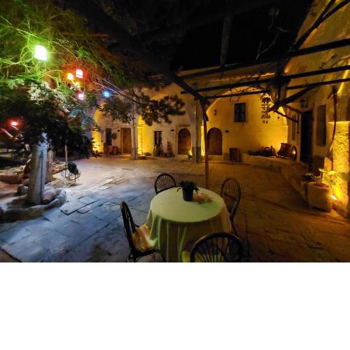 ARMEsos Cave Hotel