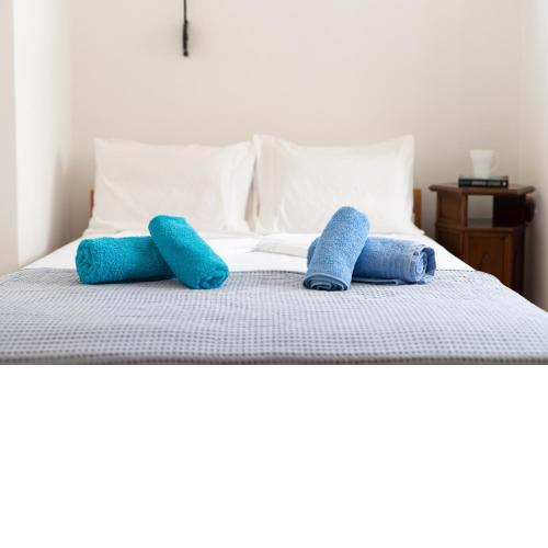 Armonia House 1 bedroom 3 guests bath tub & patio