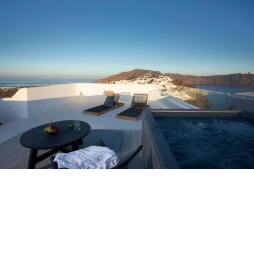 ArmonOia Suites