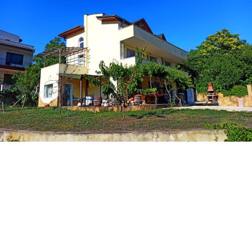 Arode Villa Dionysus