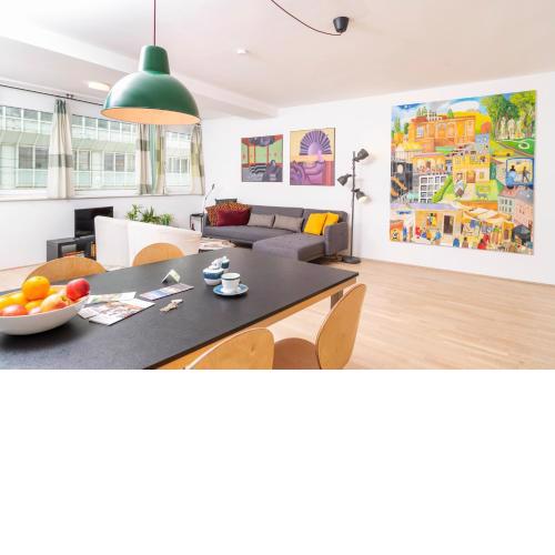 Art Apartment Karlsplatz by ichbucheAT