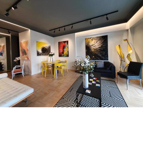 Art Gallery Apartment